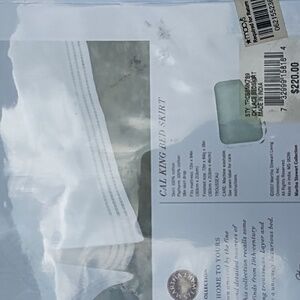 NWT Martha Stewart Cal King bed Skirt